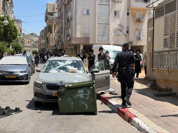 Tax Authority Resumes Operations in Bnei Brak After Two-Week Suspension Following Attack on Inspectors