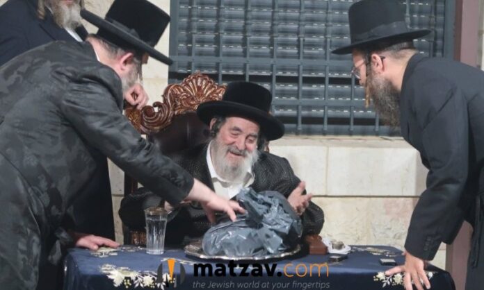 Vizhnitzer Rebbe’s Condition Improves; Historic Gathering Moved to Yerushalayim