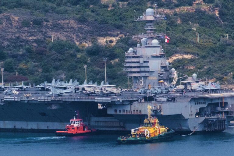 Trump Orders the Navy to Return to an Older System of Launching Jets off Aircraft Carriers