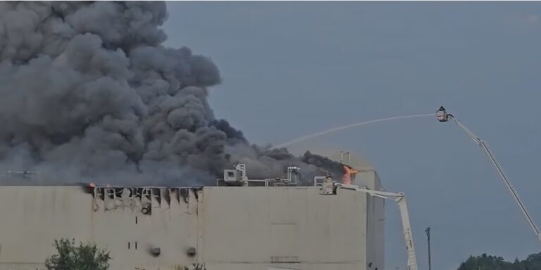 Major Fire Engulfs Agri Star Kosher Meat Plant in Postville; Disruptions Expected