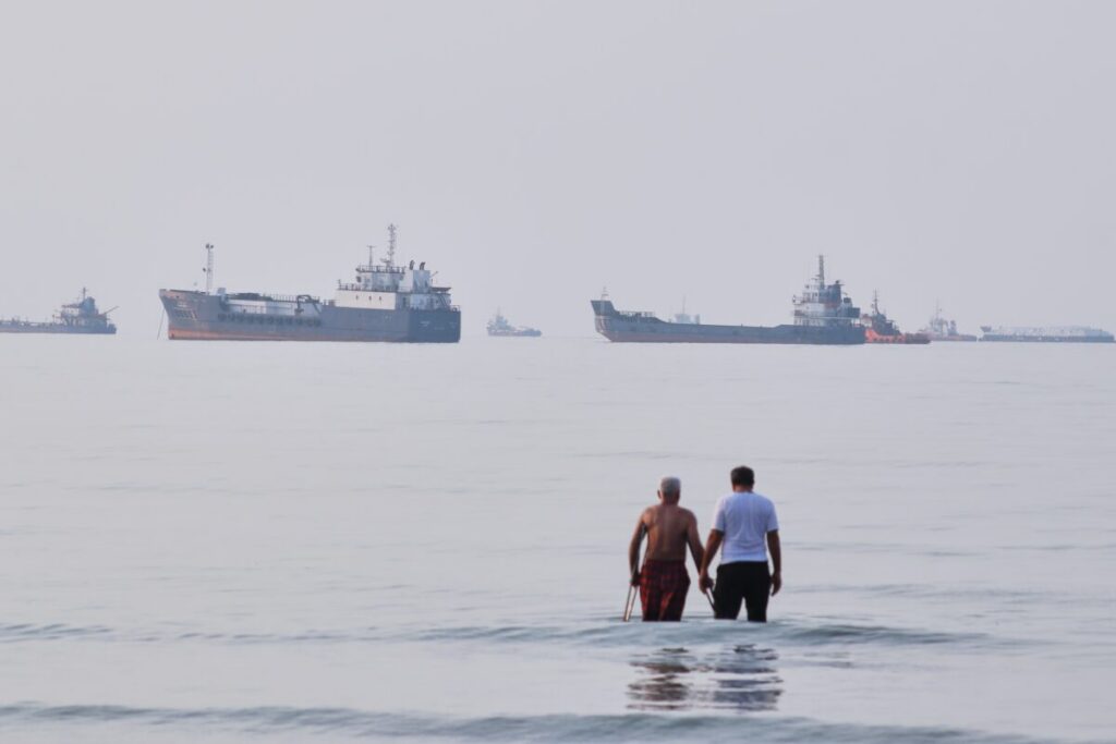 UAE OIL SHUTTLE: ADNOC Offers To Move Iraqi Crude Through Strait Of Hormuz