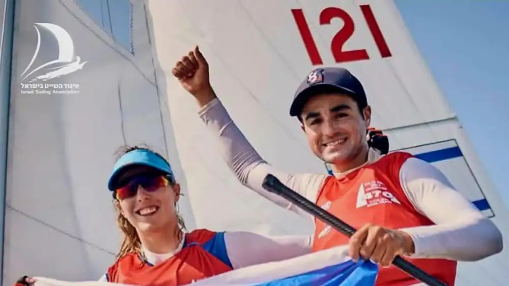 Israeli sailors win silver at 470 Junior World Championships