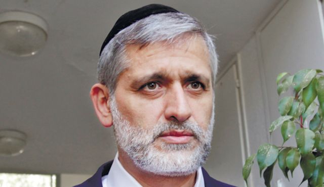 Report: Eli Yishai Weighing Political Comeback Through New Chareidi Party