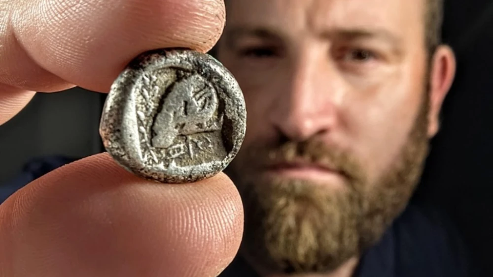 Persian-era coin from Cyprus surfaces on Israeli beach