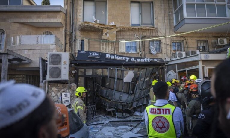 Hours Before Jerusalem Porch Collapse, Engineer Ordered Scaffolding To Be Erected