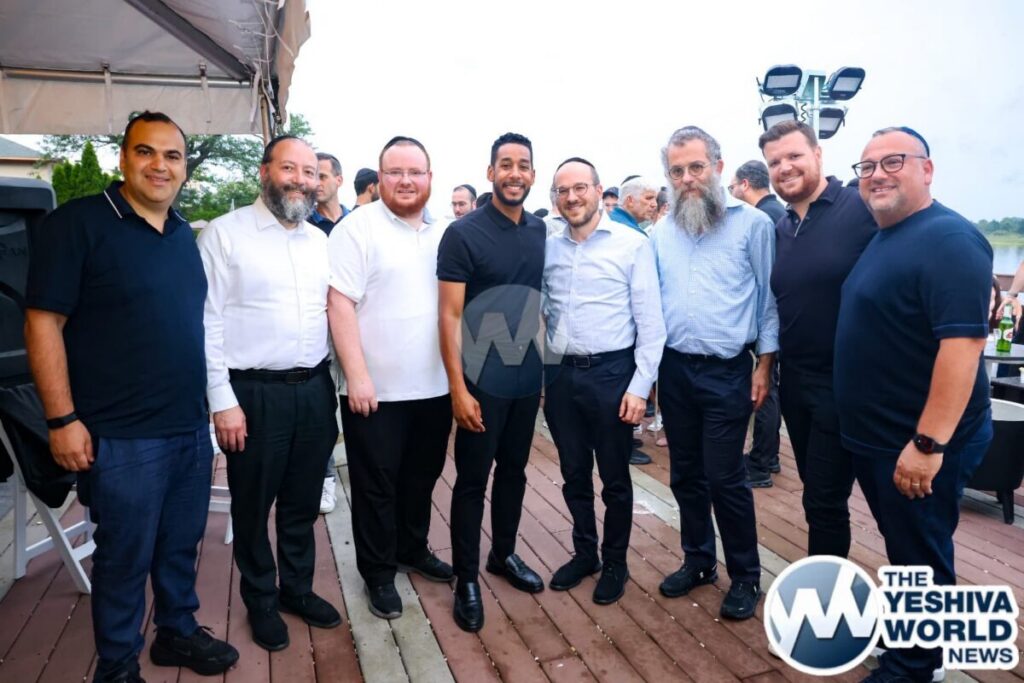 CANARSIE: Brooklyn BP Antonio Reynoso Announces New Ambulance For Mill Basin Hatzolah At Annual Members BBQ {PHOTOS & VIDEO}