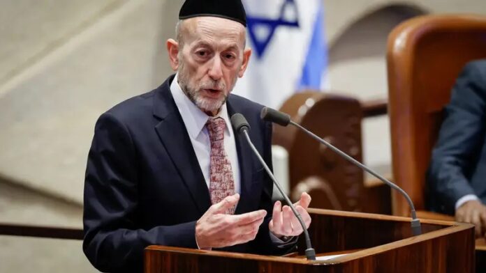 De Marker Sparks Outrage With Headline: “Taking From Secular Israelis and Giving to Chareidim”