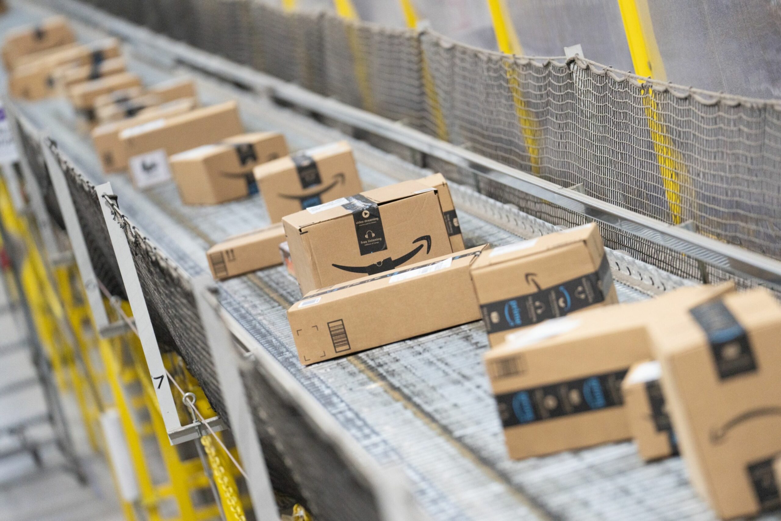 Mamdani Escalates Amazon Fight, Backs Bill That Risks Price Hike For Customers As Retailer Threatens To Move NYC Operations