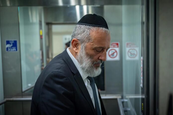 Poll: Eisenkot’s Party Overtakes Likud; Shas Falls to Just Seven Seats