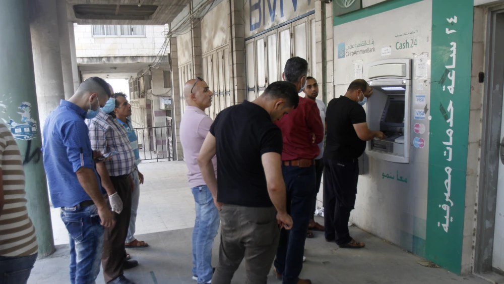 Palestinian Authority banks to expedite 4.5-billion-shekel transfer to Bank of Israel, sources tell JNS