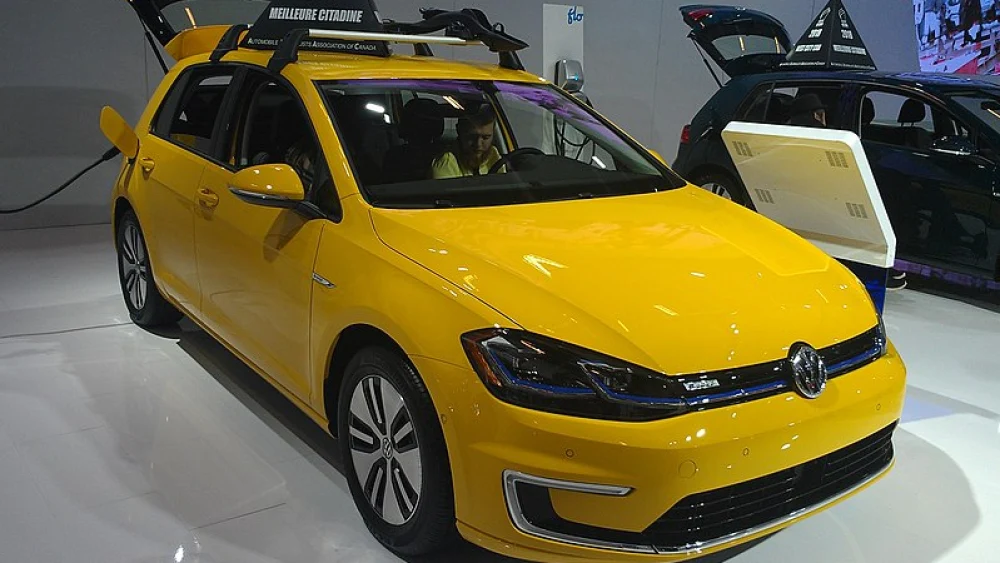 Rafael-VW plant deal not derailed, German magazine reports