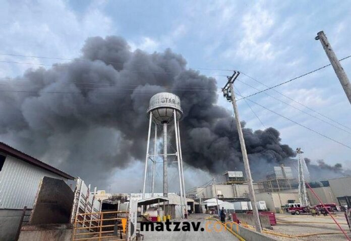 Massive Blaze Engulfs Agri Star Kosher Meat Plant, Sending Thick Smoke Across Northeast Iowa